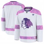 Camiseta Hockey Chicago Blackhawks 2024 Fights Cancer Practica Blanco