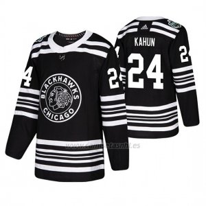 Camiseta Chicago Blackhawks Dominik Kahun Winter Classic Adidas Negro