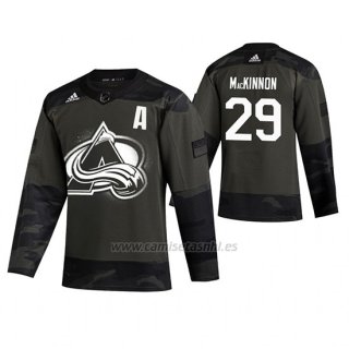 Camiseta Hockey Colorado Avalanche Nathan Mackinnon 2019 Veterans Day Camuflaje